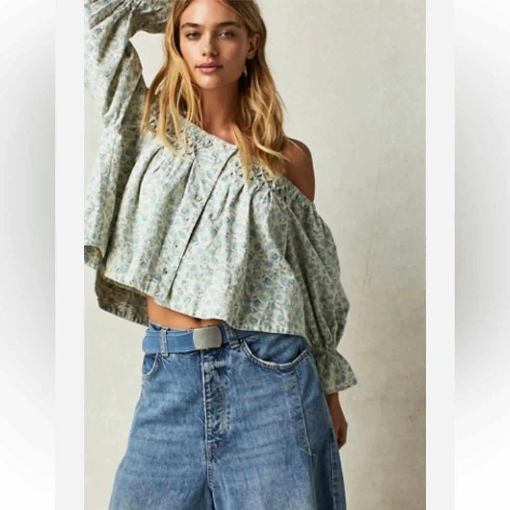 NEW Free People James Floral Smocked Ruffle Crop top blouse women size Small
